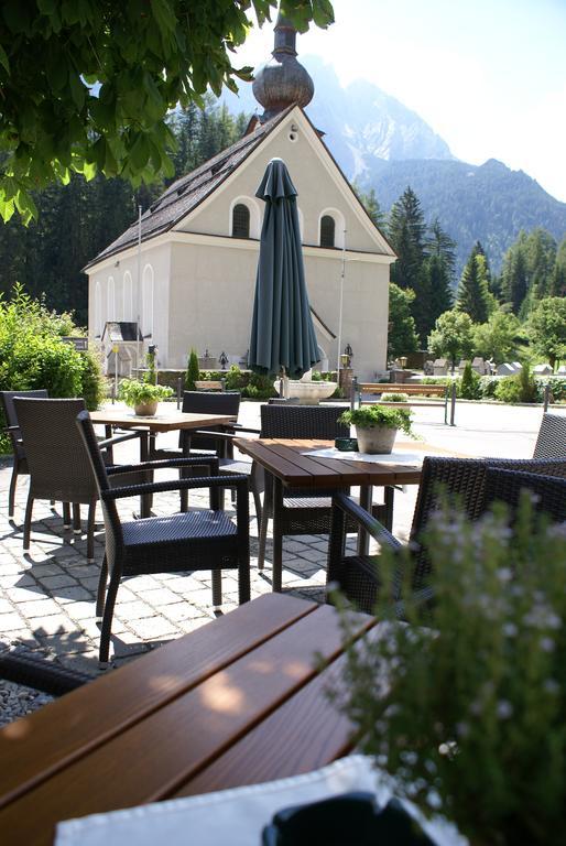 Hotel Zum Goldenen Loewen Biberwier Ngoại thất bức ảnh
