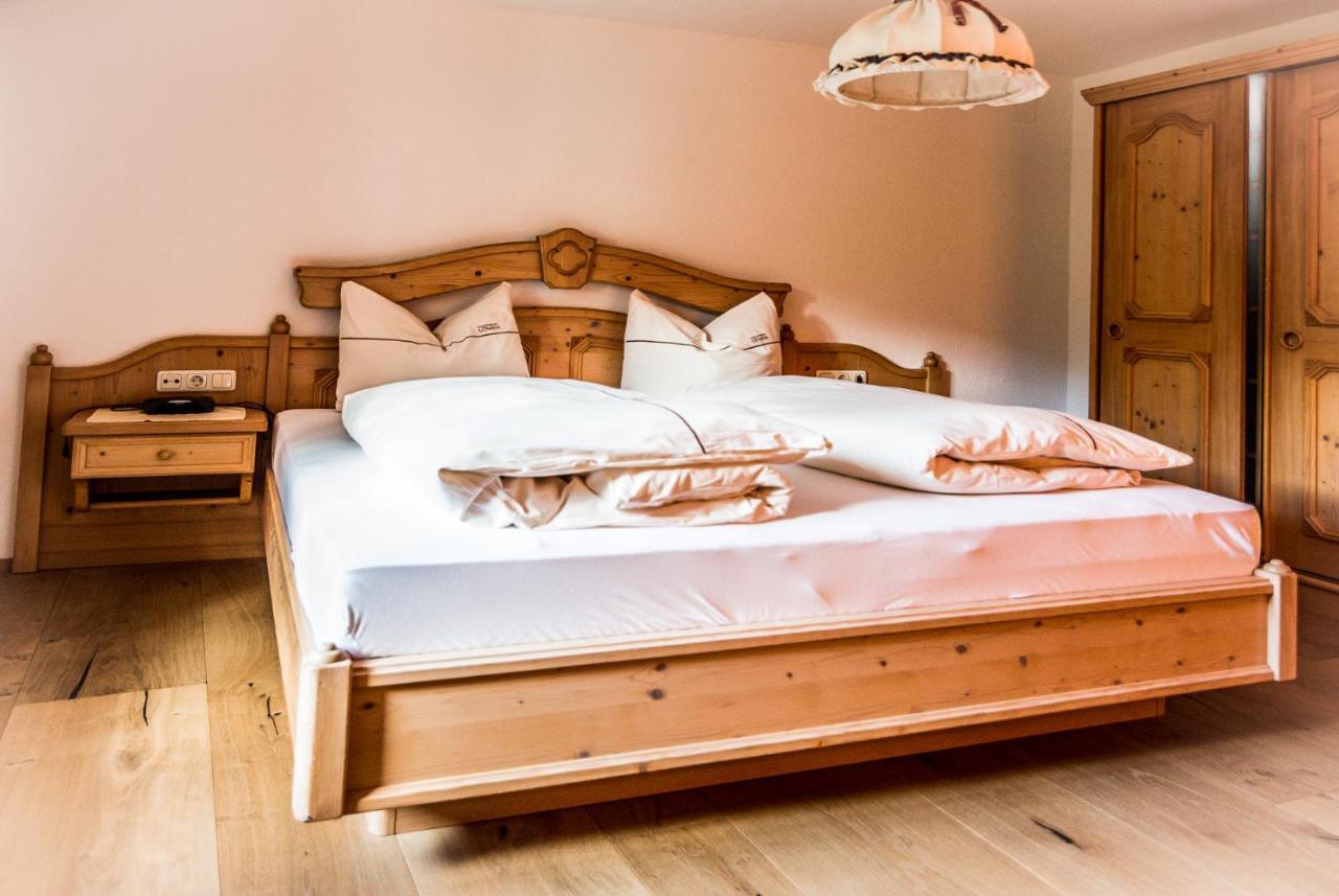 Hotel Zum Goldenen Loewen Biberwier Ngoại thất bức ảnh
